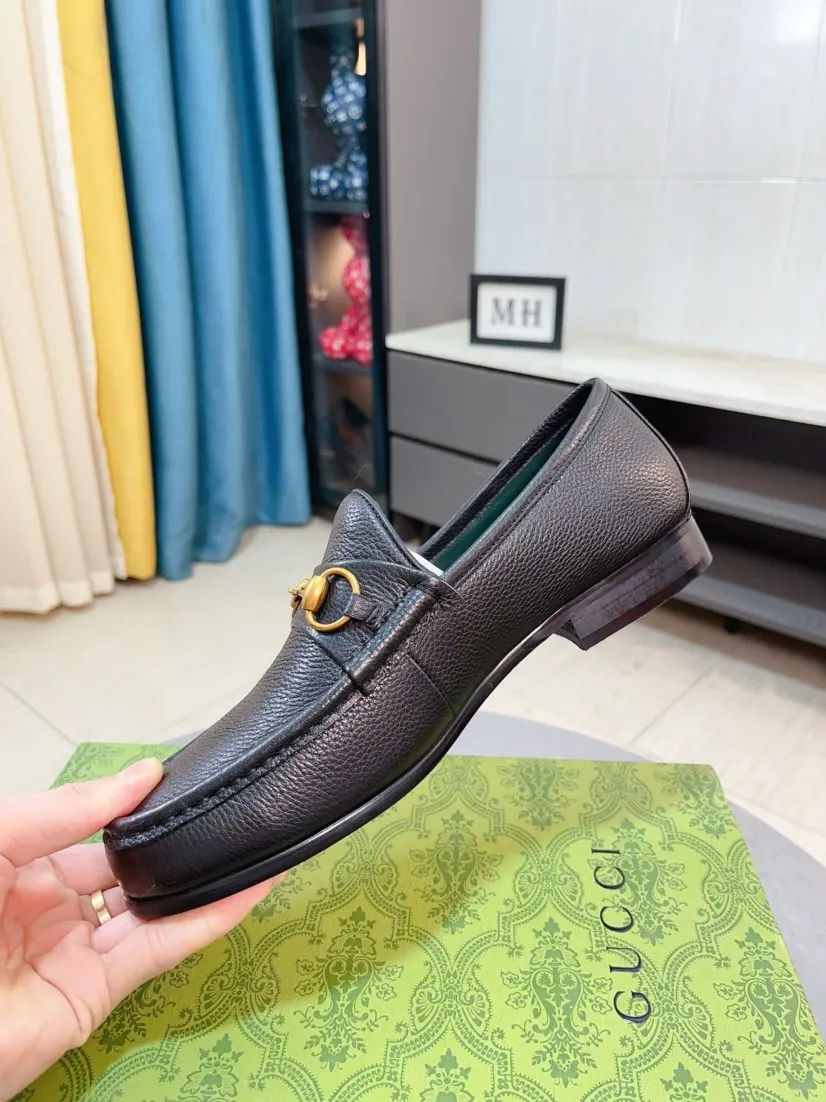Men's Men's Shoes💰560🌹🌹[GUCCI] Gucci leather shoes are the most popular classic. Synchronized with the official website, the upper is made of Italian first-layer cowhide ➕cowhide lining, with unique brand and unique craftsmanship. Highlighting the hot style of the new year. Stop hesitating, stop wandering, get it now. Number: 38--44